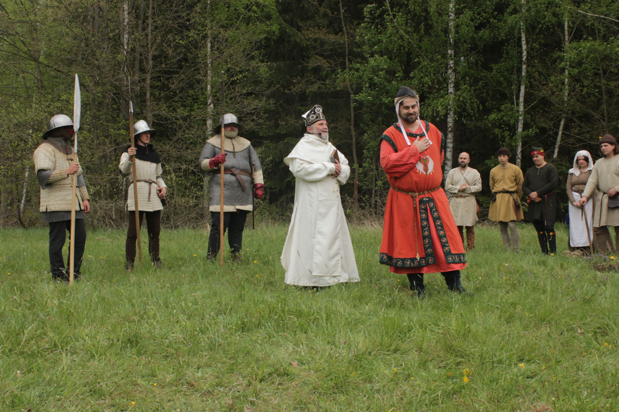 Herecká scéna středověké lokace archeoskanzenu Trocnov.