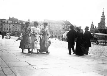 Obrazy z historie českobudějovického náměstí